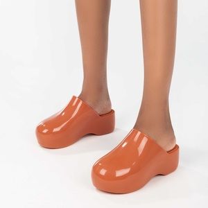 Melissa + Simon Miller Bubble Clogs